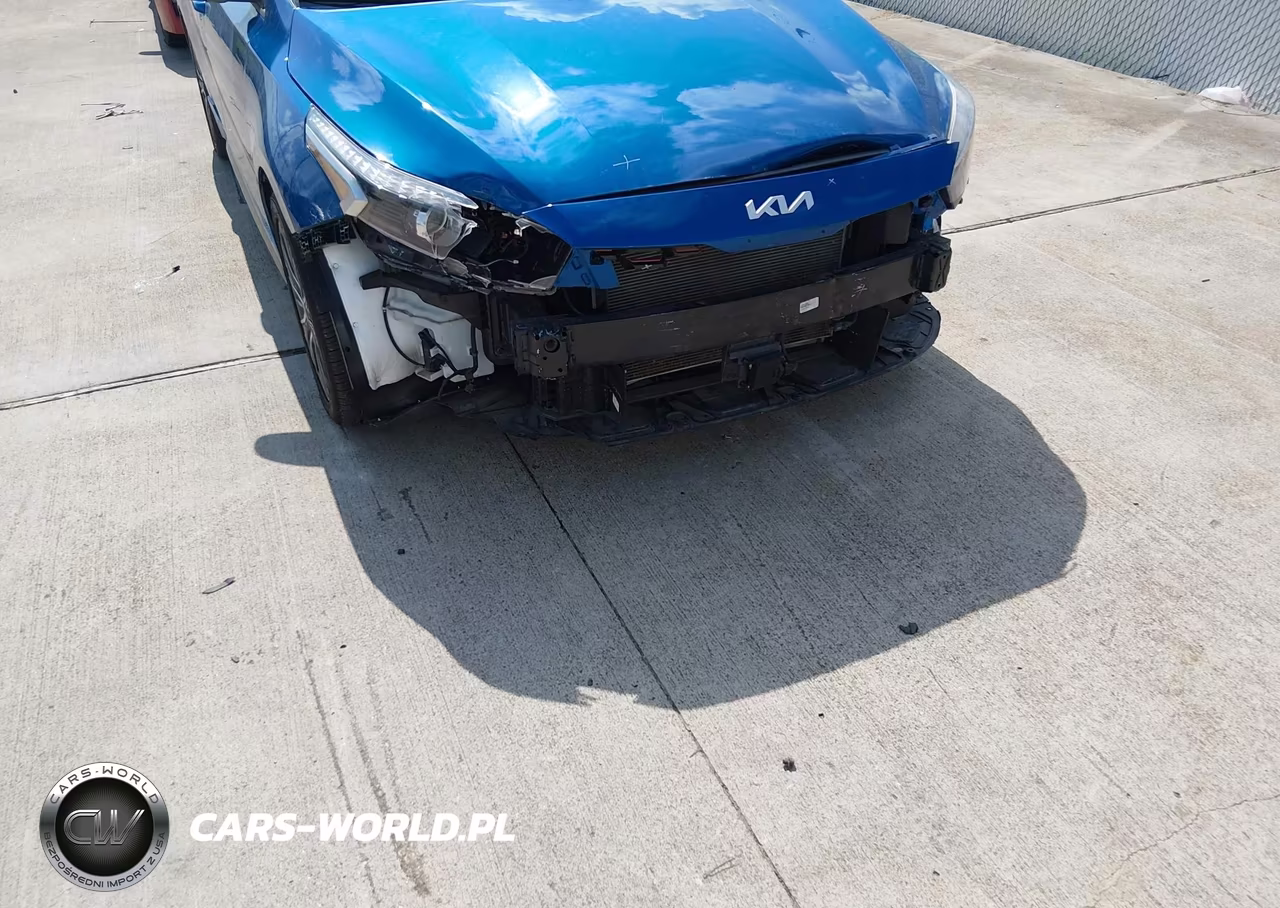 2023 Kia Forte Gt-Line VIN:3KPF54AD4PE528677 - 6