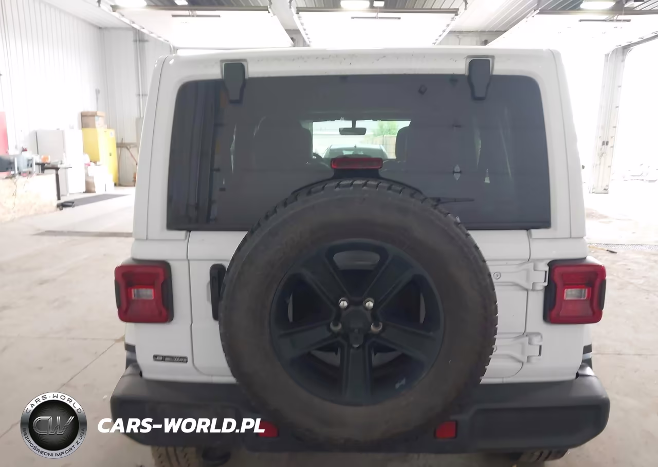 2022 Jeep Wrangler Unlimited Sahara Altitude 4X4 VIN:1C4HJXEG3NW112598 - 16