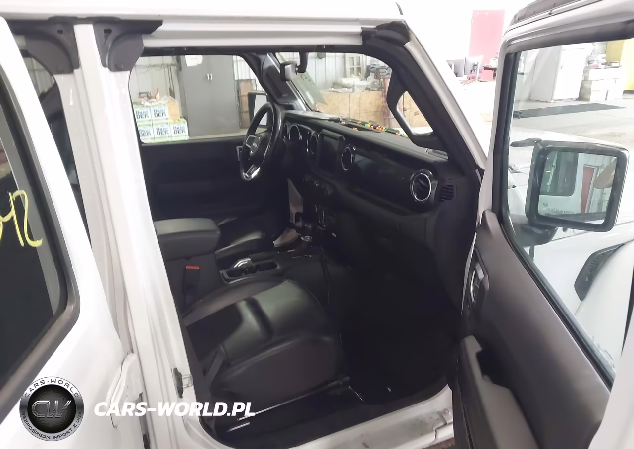 2022 Jeep Wrangler Unlimited Sahara Altitude 4X4 VIN:1C4HJXEG3NW112598 - 5