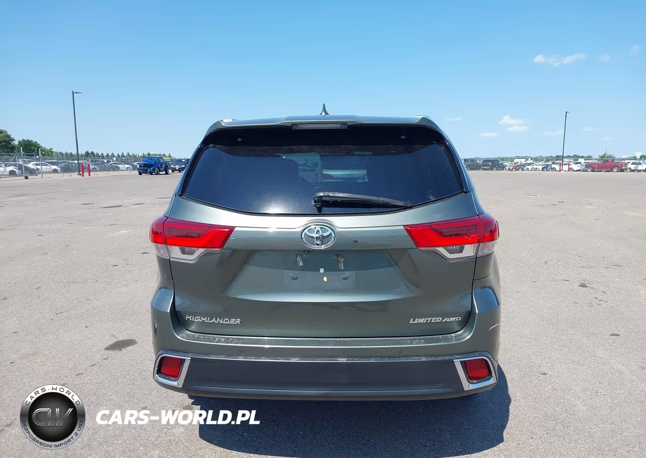 2019 Toyota Highlander Limited Platinum VIN:5TDDZRFH3KS987931 - 17
