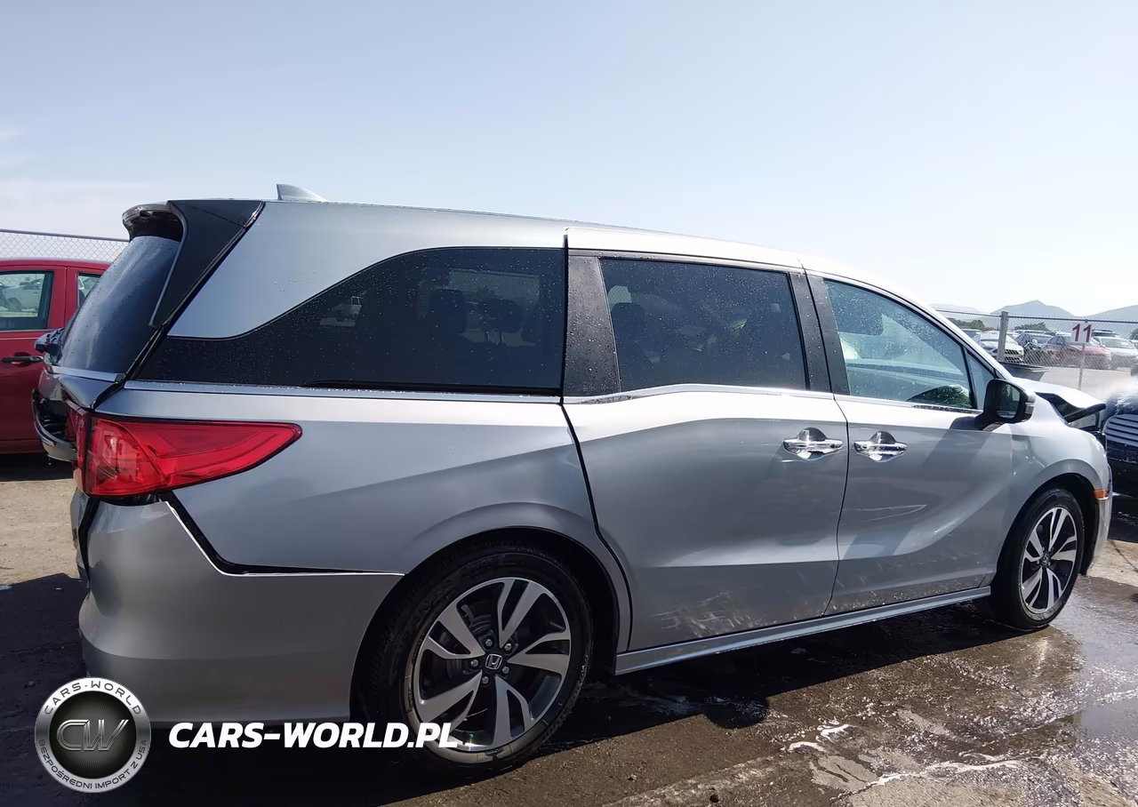 2024 Honda Odyssey Touring VIN:5FNRL6H88RB052857 - 13