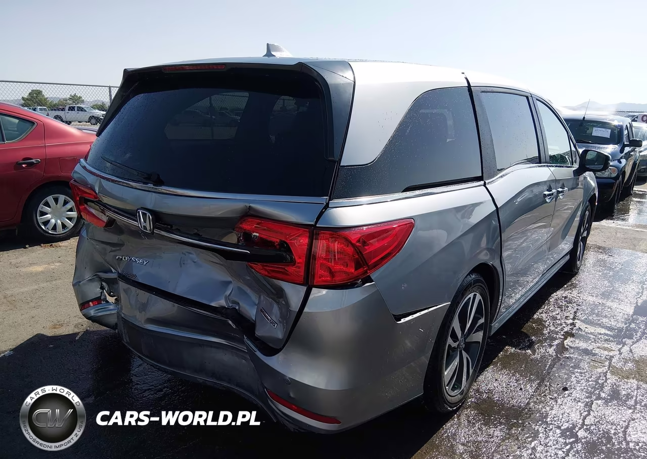 2024 Honda Odyssey Touring VIN:5FNRL6H88RB052857 - 4