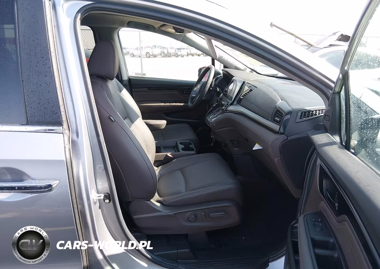 2024 Honda Odyssey Touring VIN:5FNRL6H88RB052857 - 5