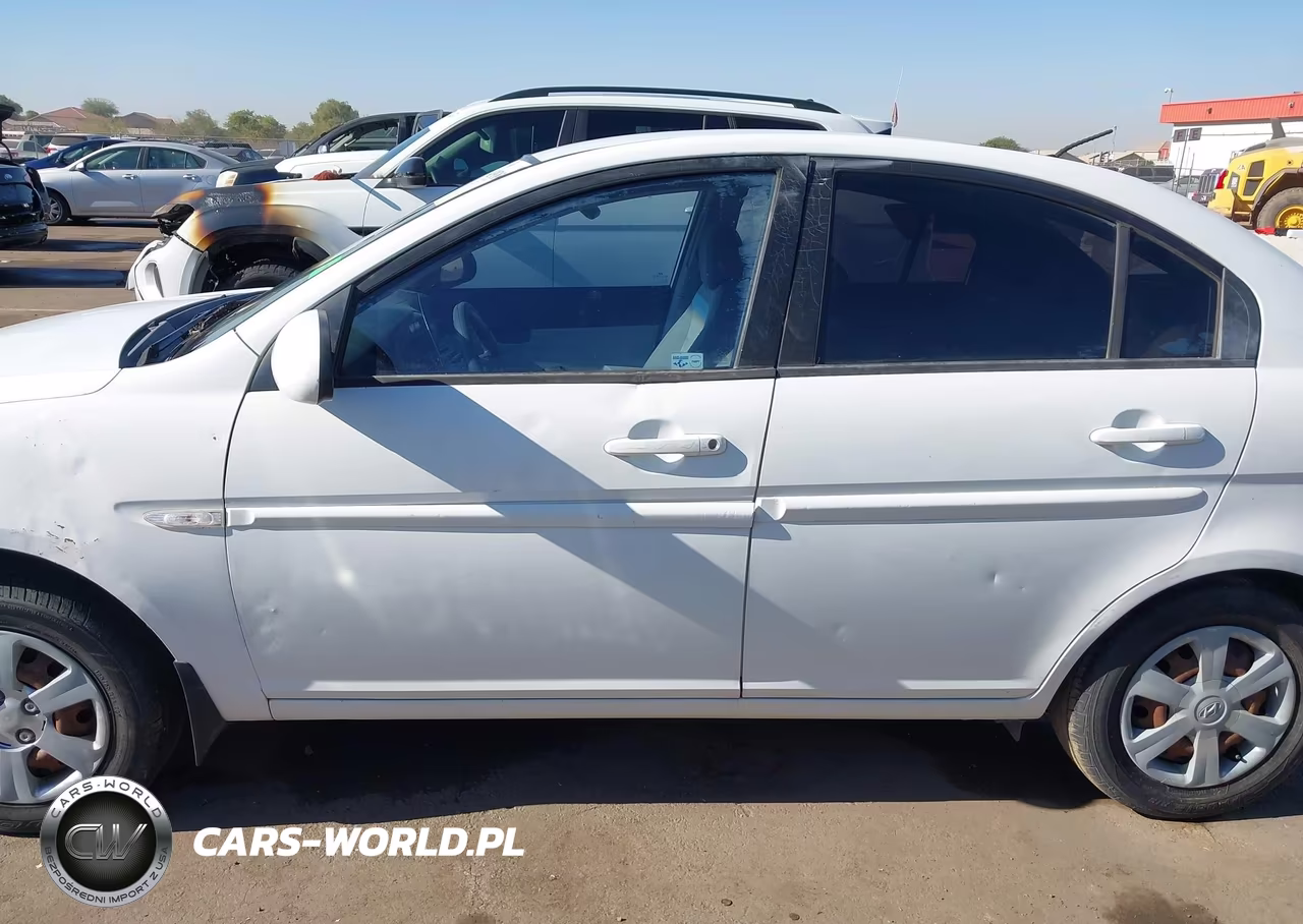 2007 Hyundai Accent Gls VIN:KMHCN46CX7U139042 - 15