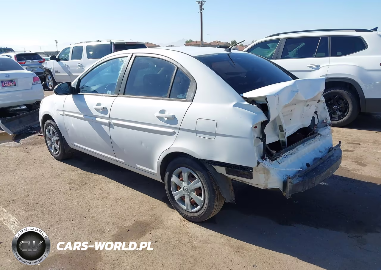 2007 Hyundai Accent Gls VIN:KMHCN46CX7U139042 - 3