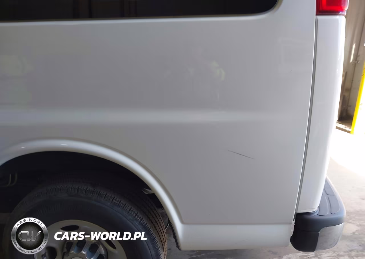2017 Chevrolet Express 3500 Lt VIN:1GAZGPF16H1255083 - 13