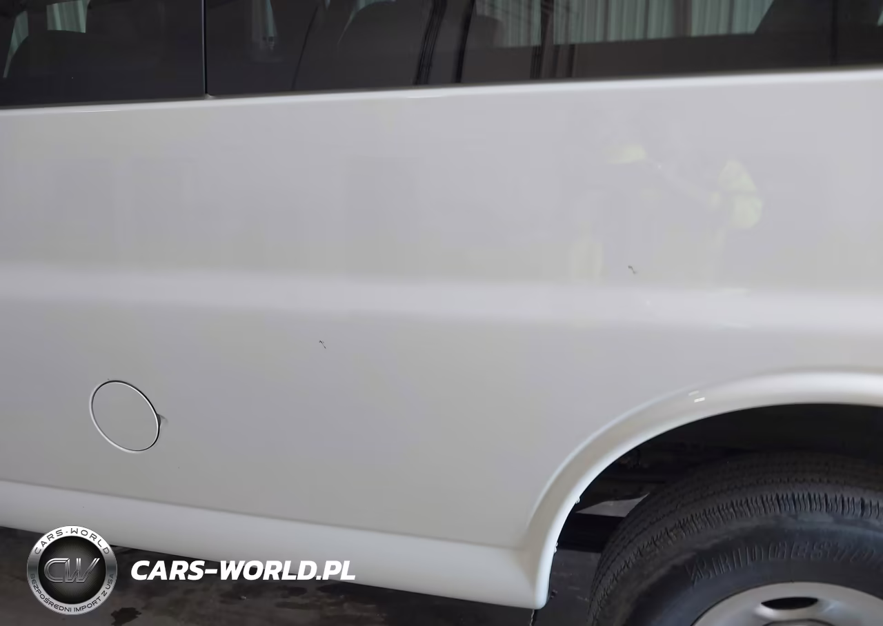 2017 Chevrolet Express 3500 Lt VIN:1GAZGPF16H1255083 - 14