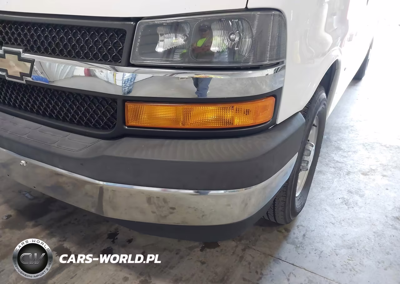 2017 Chevrolet Express 3500 Lt VIN:1GAZGPF16H1255083 - 16