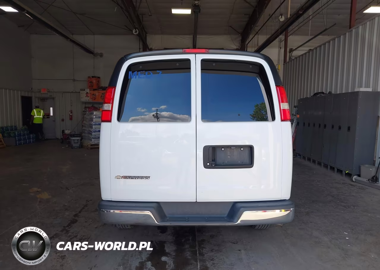 2017 Chevrolet Express 3500 Lt VIN:1GAZGPF16H1255083 - 21