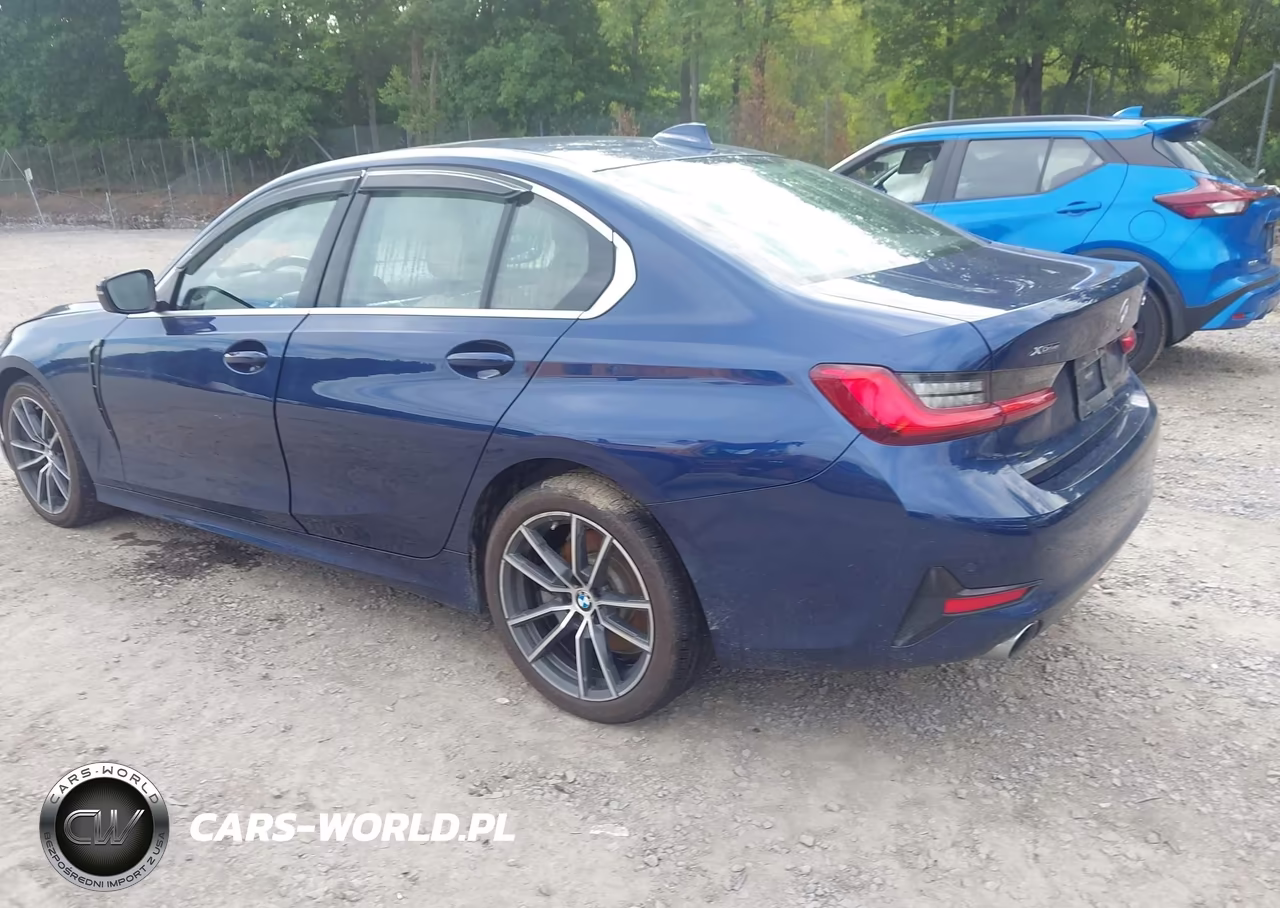 2019 BMW 330I xDrive VIN:WBA5R7C57KFH11237 - 3
