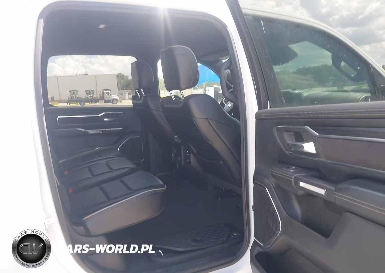 2024 Ram 1500 Laramie 4X2 5'7 Box VIN:1C6RREJT4RN218873 - 8