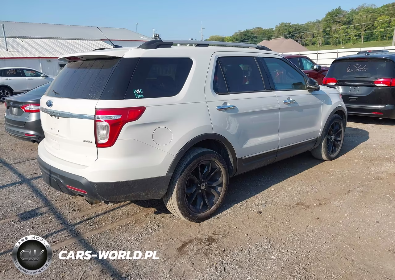 2011 Ford Explorer Xlt VIN:1FMHK8D83BGA79164 - 4