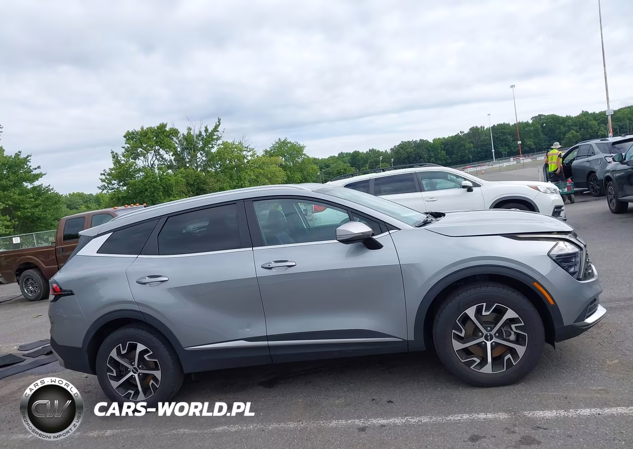 2024 Kia Sportage Ex VIN:KNDPVCDF7R7310232 - 13