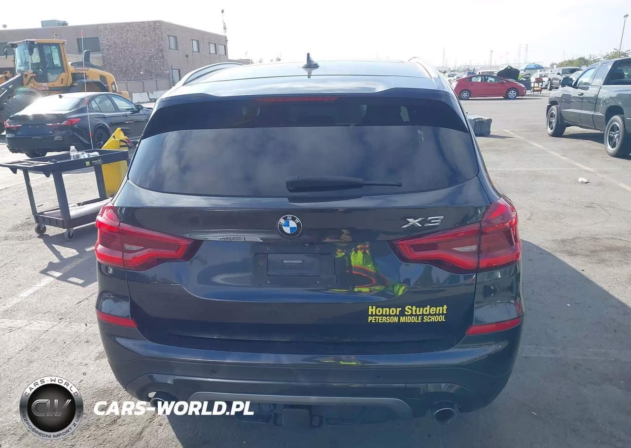 2018 BMW X3 xDrive30I VIN:5UXTR9C55JLD63314 - 17