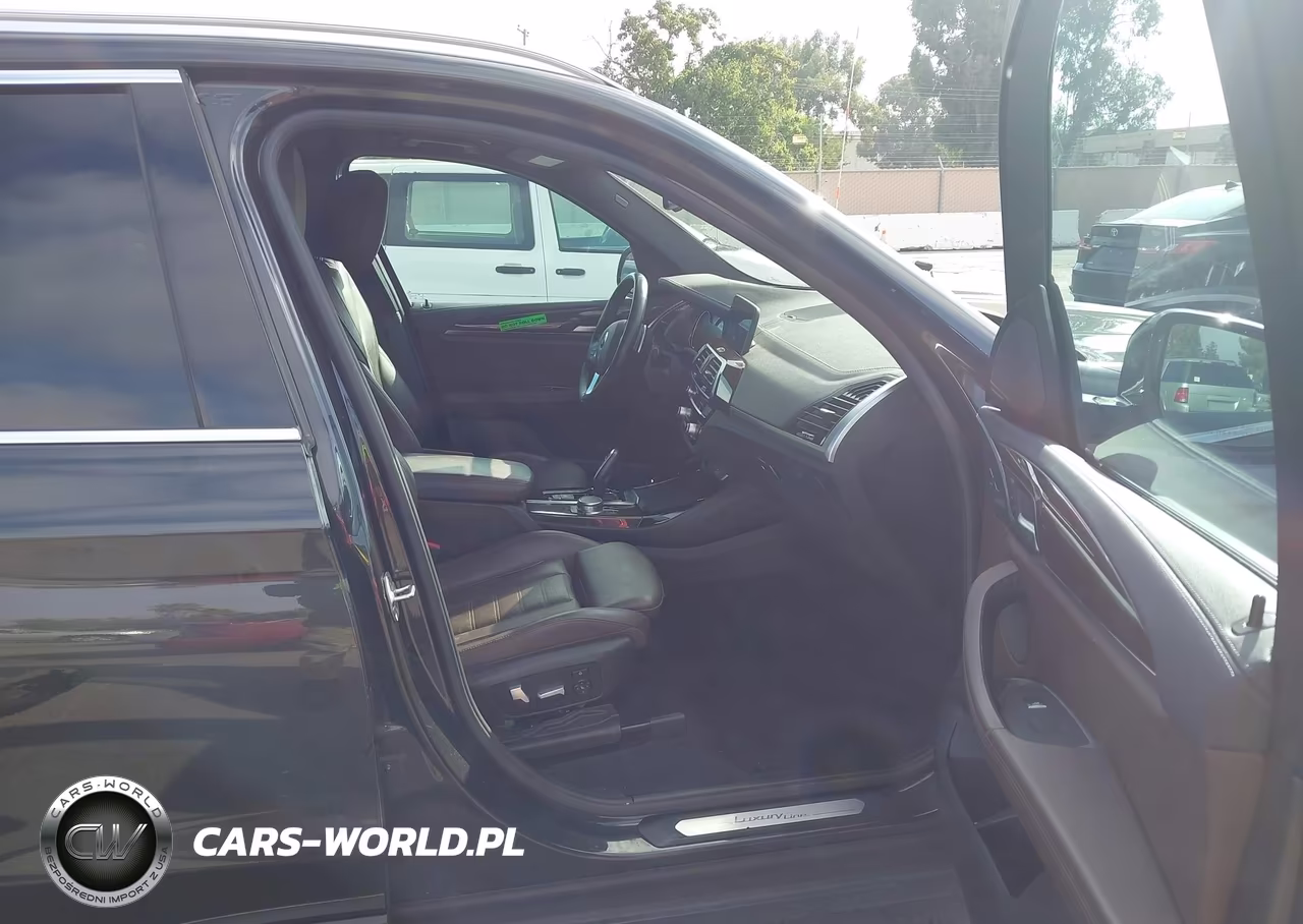 2018 BMW X3 xDrive30I VIN:5UXTR9C55JLD63314 - 5