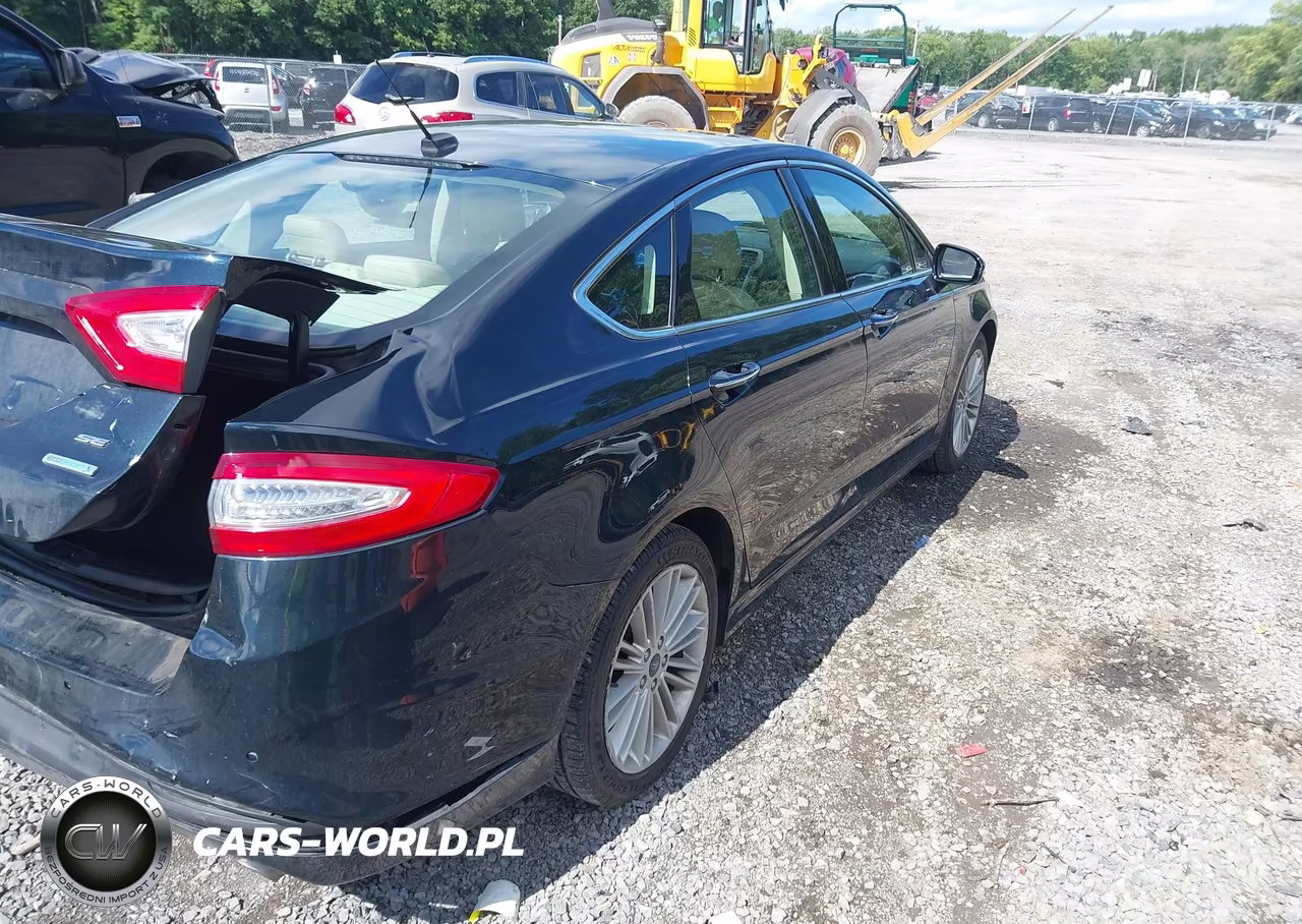 2014 Ford Fusion Se VIN:3FA6P0HD9ER123936 - 4