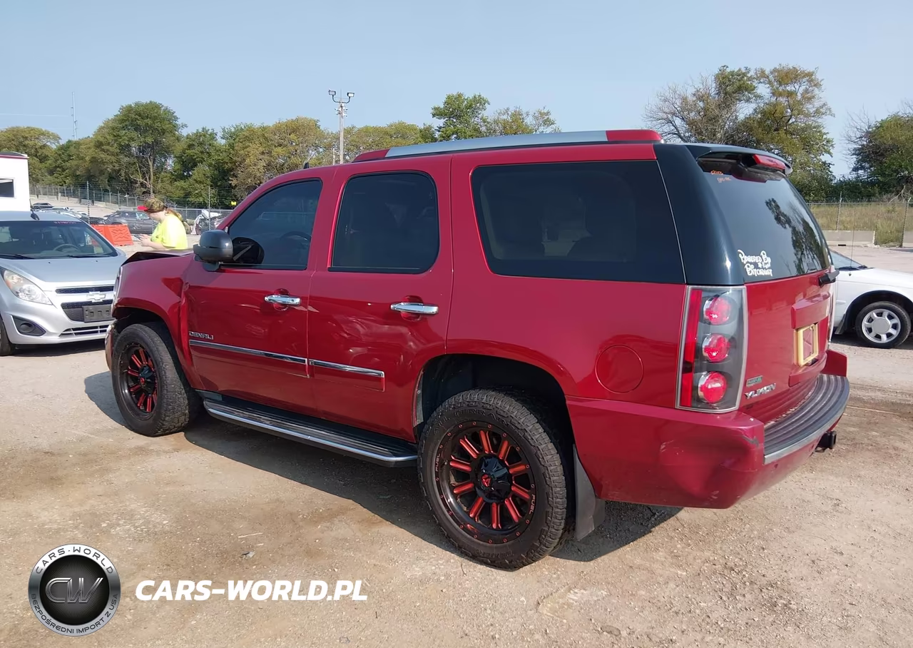 2012 GMC Yukon Denali VIN:1GKS2EEF5CR165205 - 3