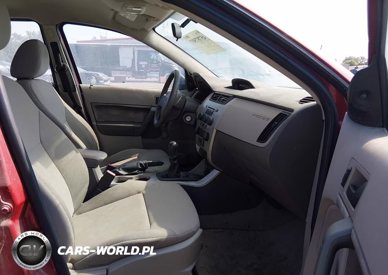 2010 Ford Focus S VIN:1FAHP3EN1AW261761 - 5