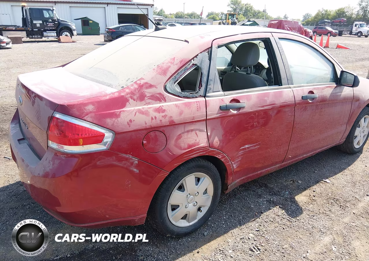 2010 Ford Focus S VIN:1FAHP3EN1AW261761 - 6