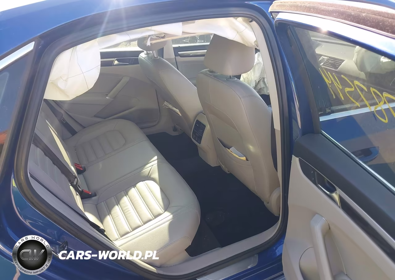 2017 Volkswagen Passat 1.8T Sel Premium VIN:1VWCT7A37HC054988 - 8