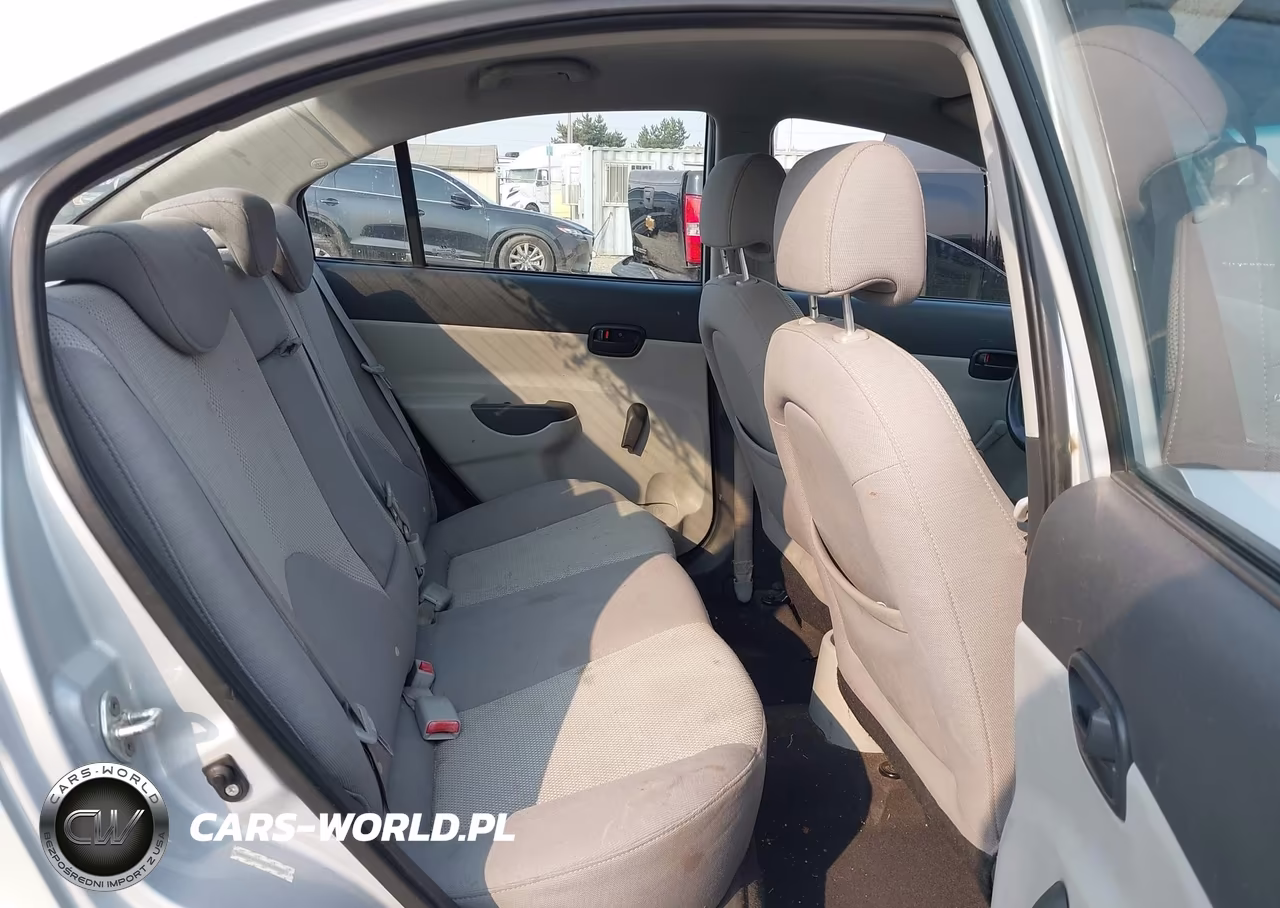 2008 Hyundai Accent Gls VIN:KMHCN46CX8U212122 - 8