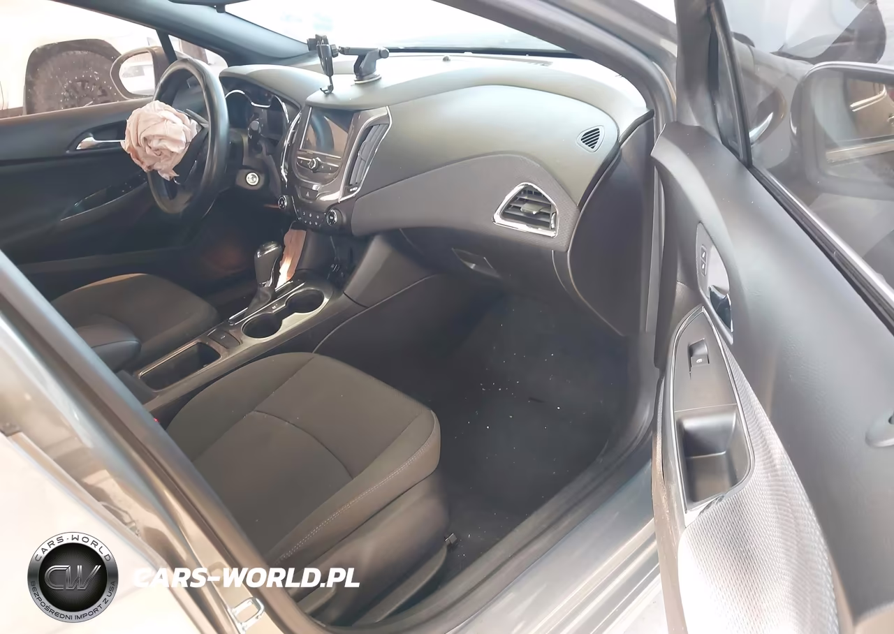 2018 Chevrolet Cruze Lt Auto VIN:1G1BE5SMXJ7224238 - 5