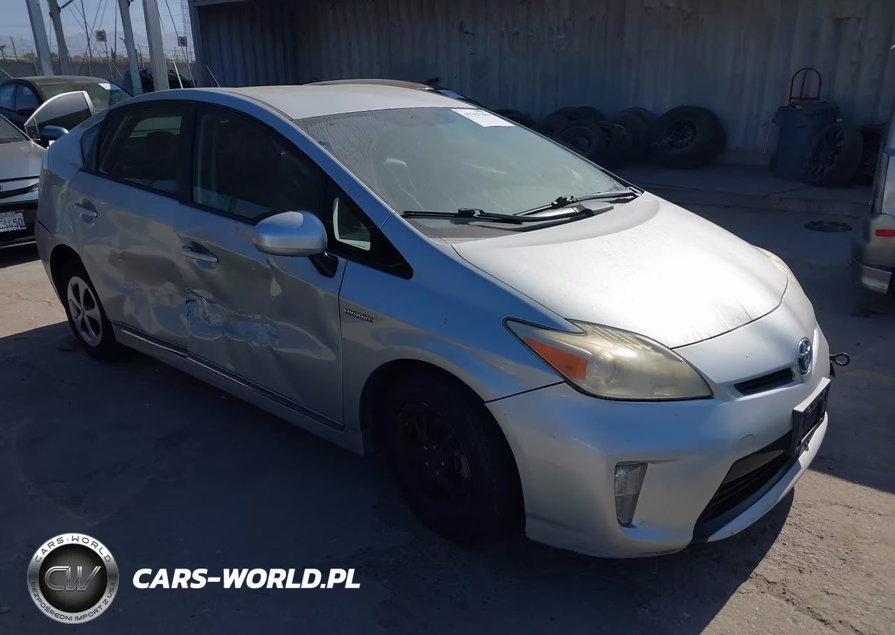 2013 Toyota Prius Four – zdjęcie 1 z 15
