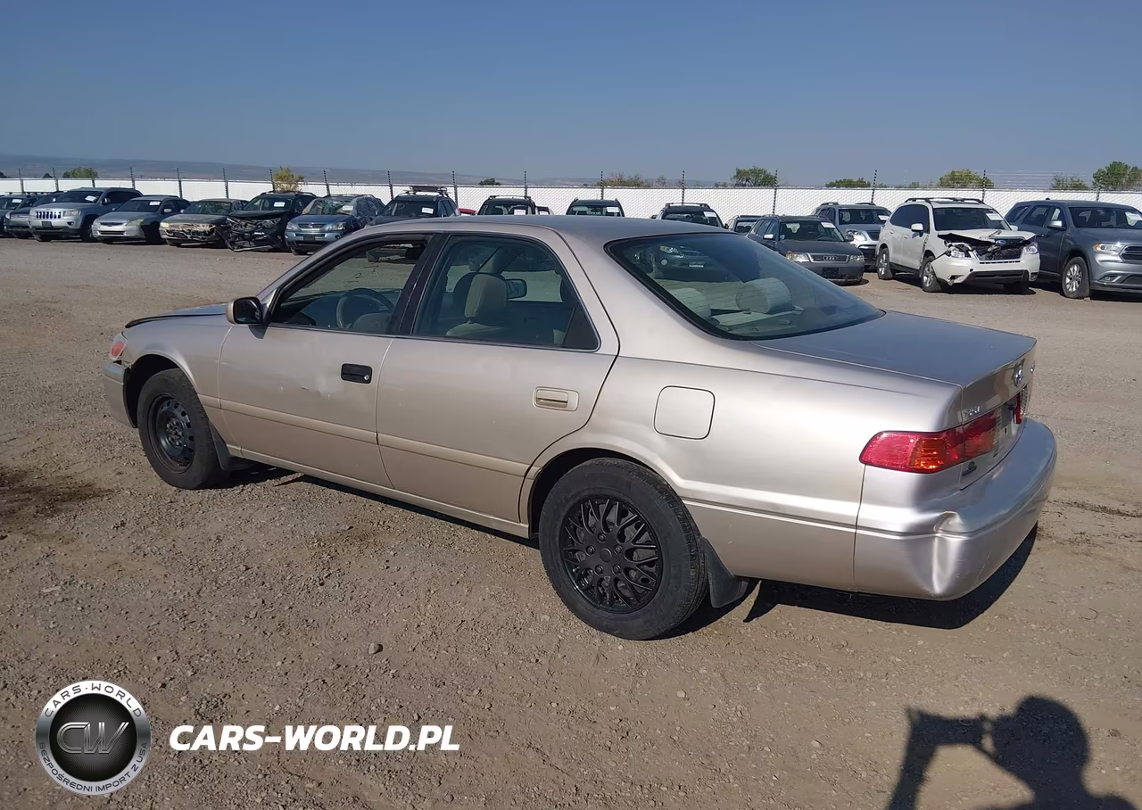 2001 Toyota Camry Ce VIN:4T1BG22K91U810263 - 3