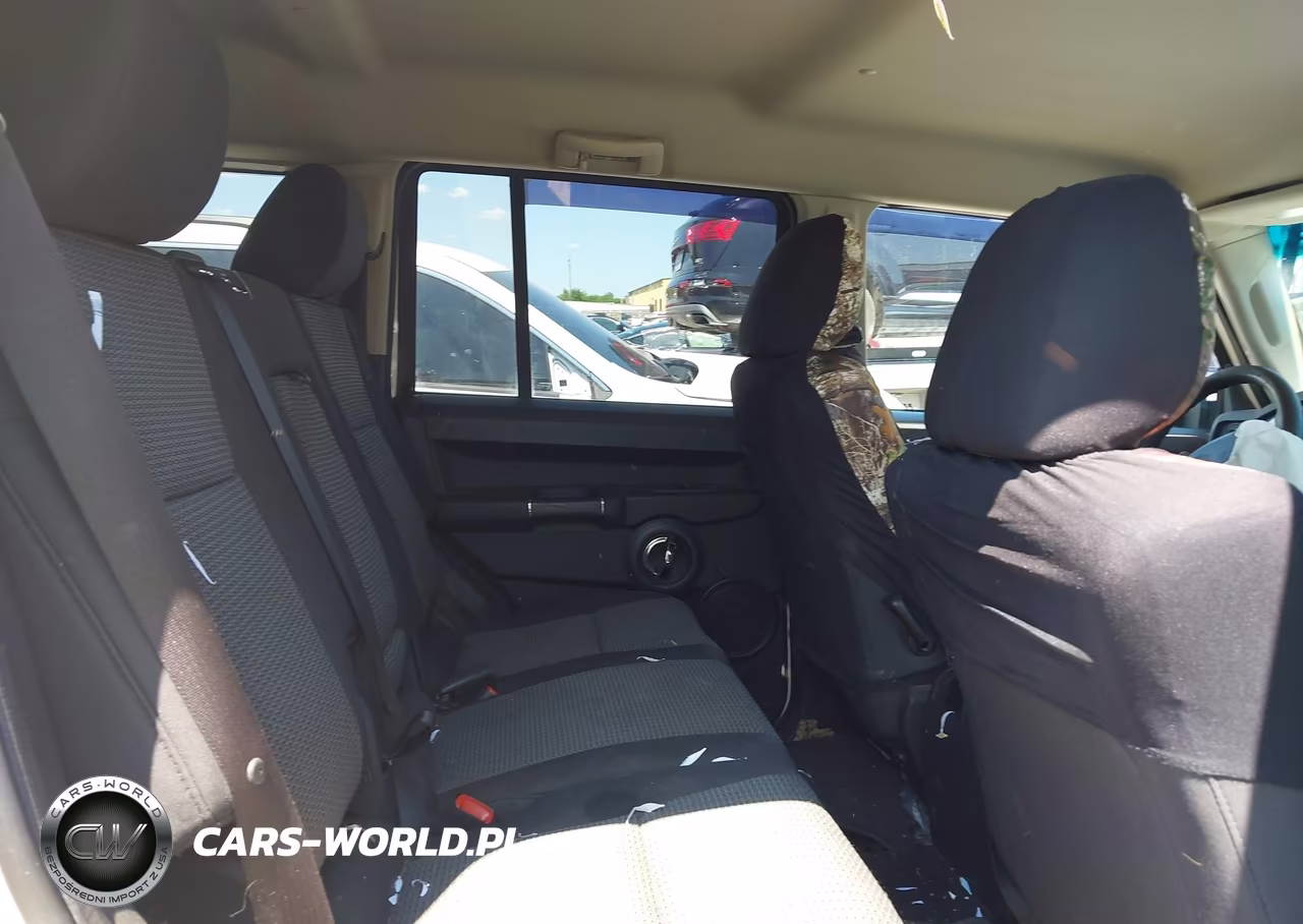 2010 Jeep Commander Sport VIN:1J4RG4GK3AC137235 - 8