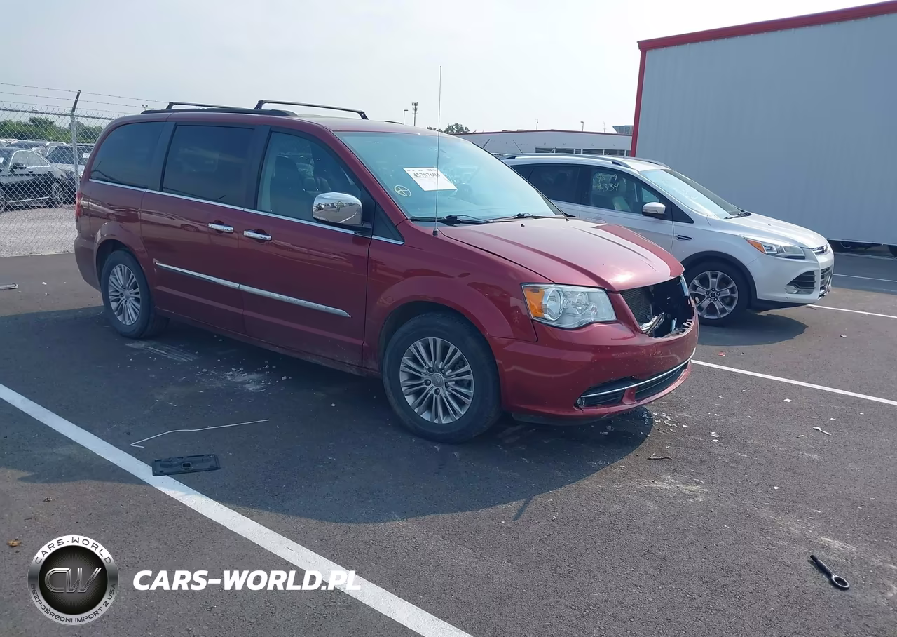 2015 Chrysler Town & Country Touring-L