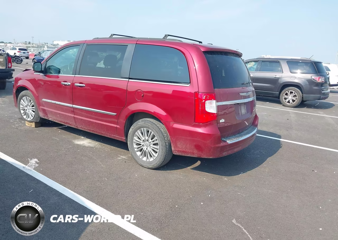 2015 Chrysler Town & Country Touring-L VIN:2C4RC1CGXFR753904 - 3