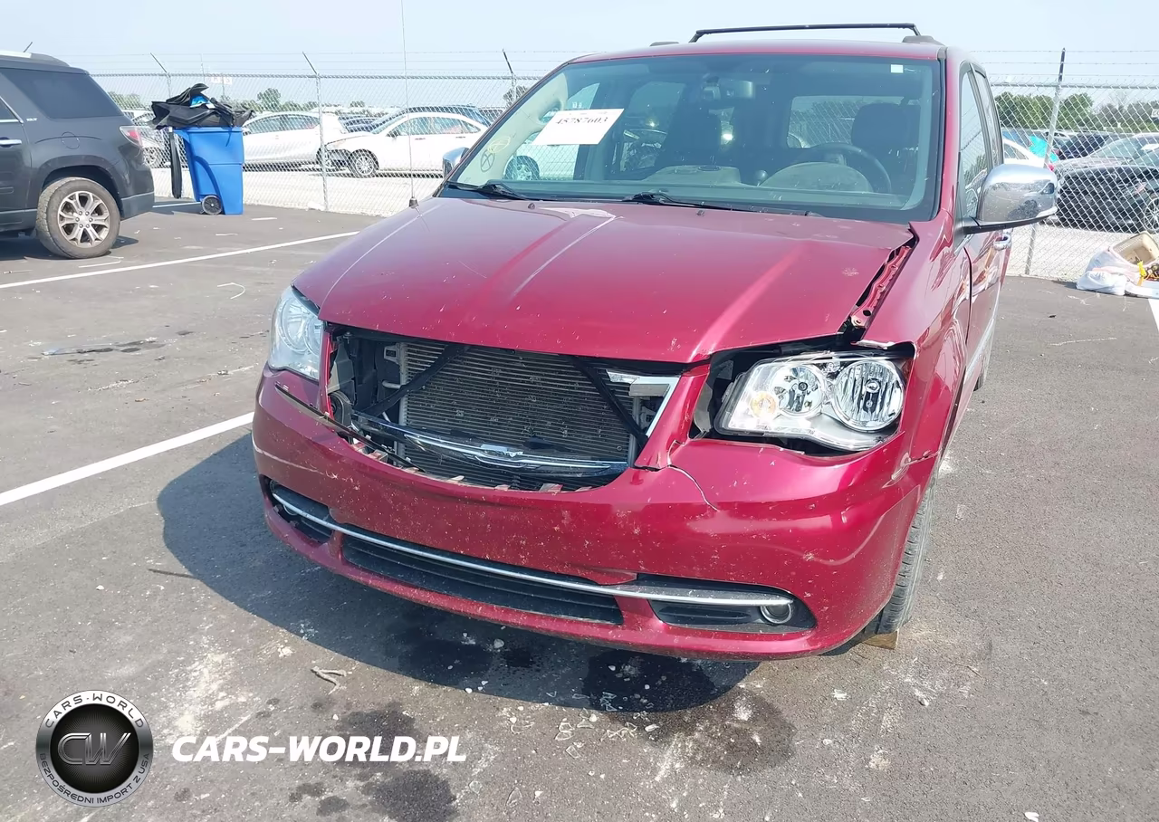2015 Chrysler Town & Country Touring-L VIN:2C4RC1CGXFR753904 - 6
