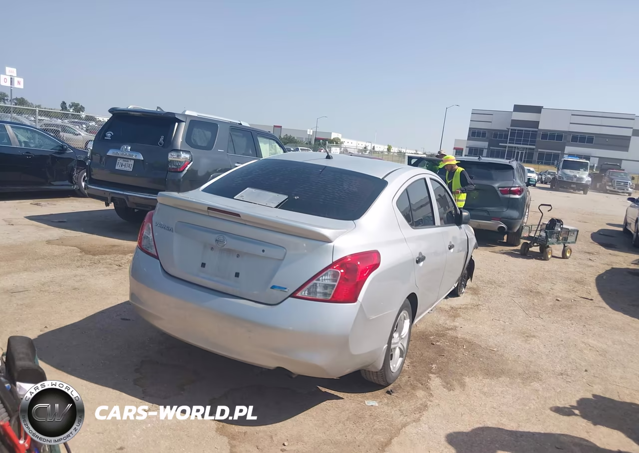 2014 Nissan Versa 1.6 S+ VIN:3N1CN7AP4EL804043 - 4