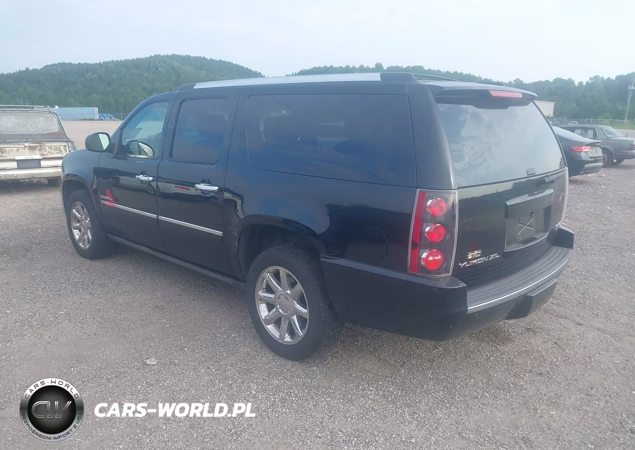 2014 GMC Yukon Xl 1500 Denali VIN:1GKS2MEF4ER169887 - 3