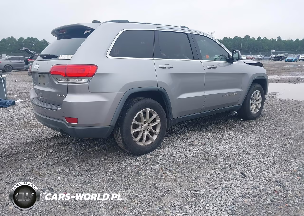 2016 Jeep Grand Cherokee Laredo VIN:1C4RJEAG1GC382786 - 4