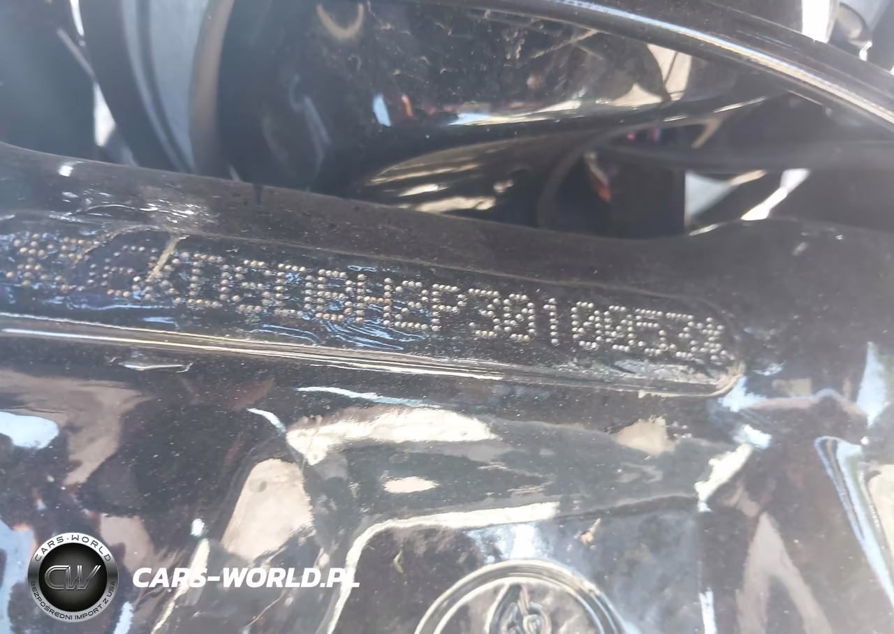 2023 Indian Motorcycle Co. Sport Chief VIN:56KDSDBH2P3010053 - 10