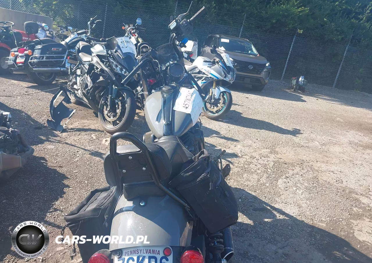 2023 Indian Motorcycle Co. Sport Chief VIN:56KDSDBH2P3010053 - 6