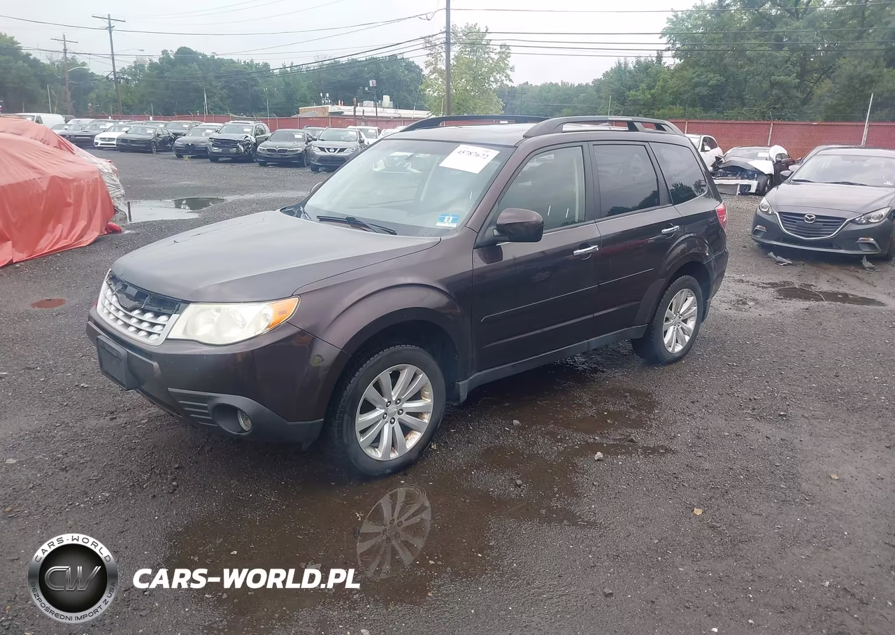 2013 Subaru Forester 2.5X Premium VIN:JF2SHADC9DH403799 - 2