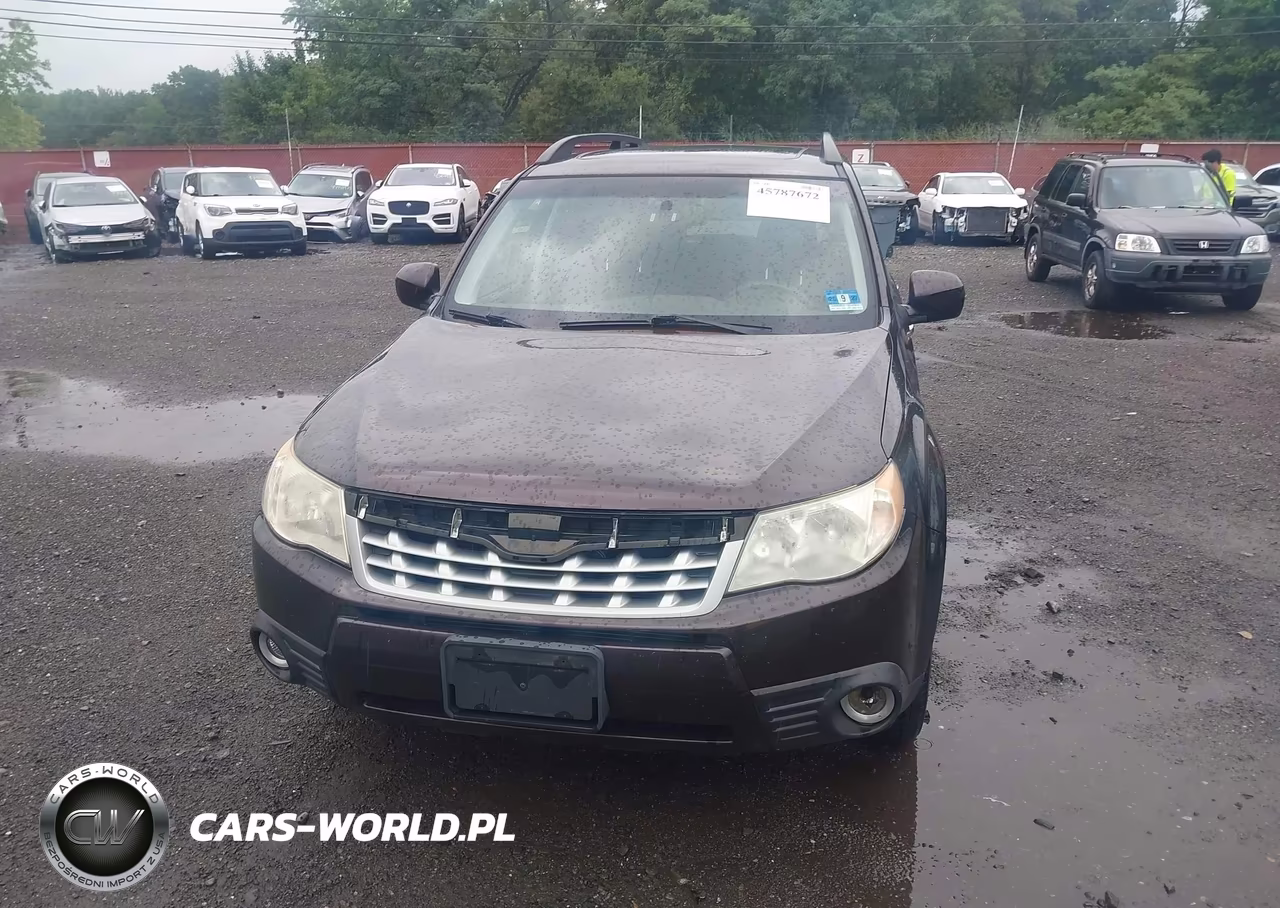 2013 Subaru Forester 2.5X Premium VIN:JF2SHADC9DH403799 - 6