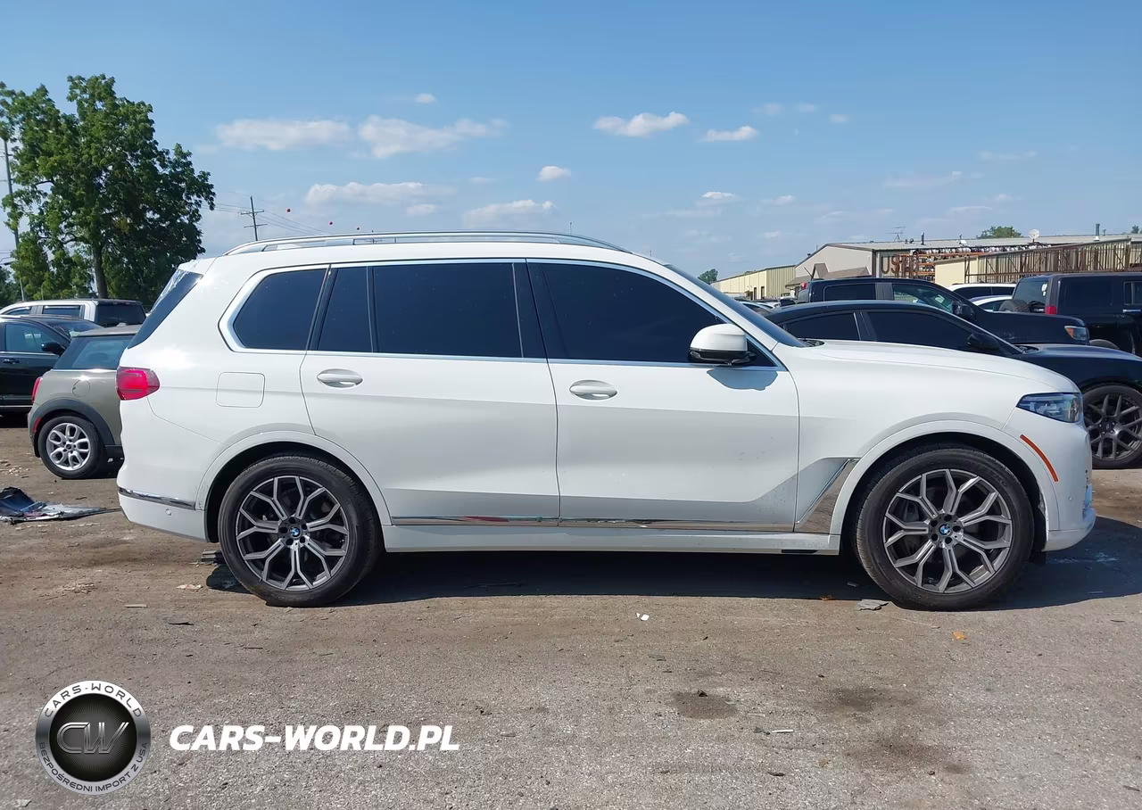 2020 BMW X7 xDrive40I VIN:5UXCW2C03L9A03690 - 13
