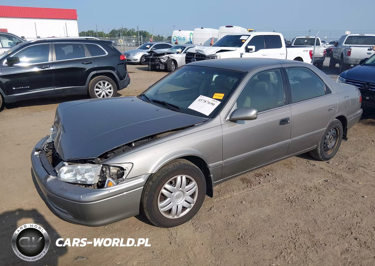 2001 Toyota Camry Le VIN:4T1BG22K11U104789 - 2