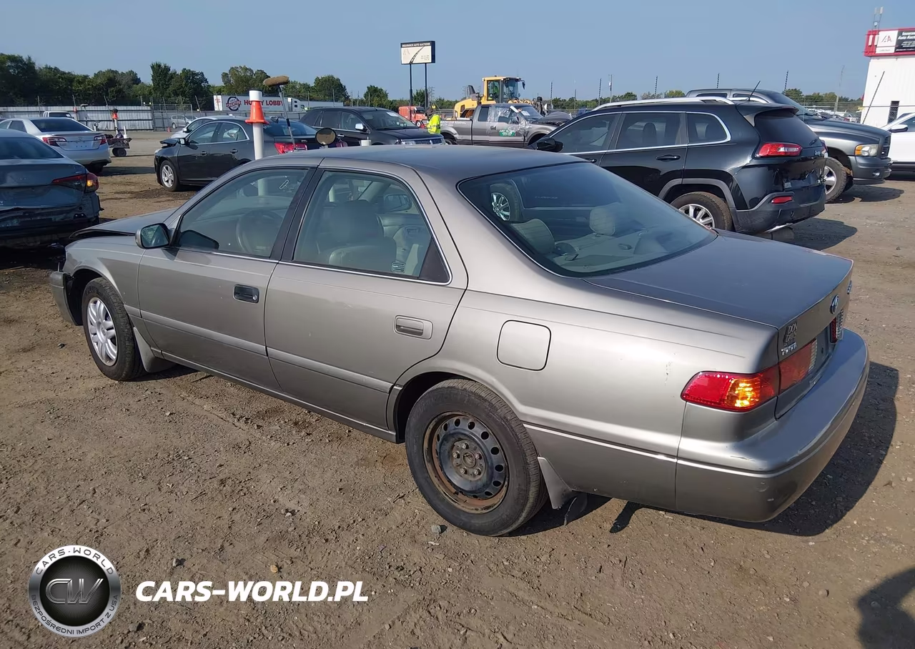 2001 Toyota Camry Le VIN:4T1BG22K11U104789 - 3