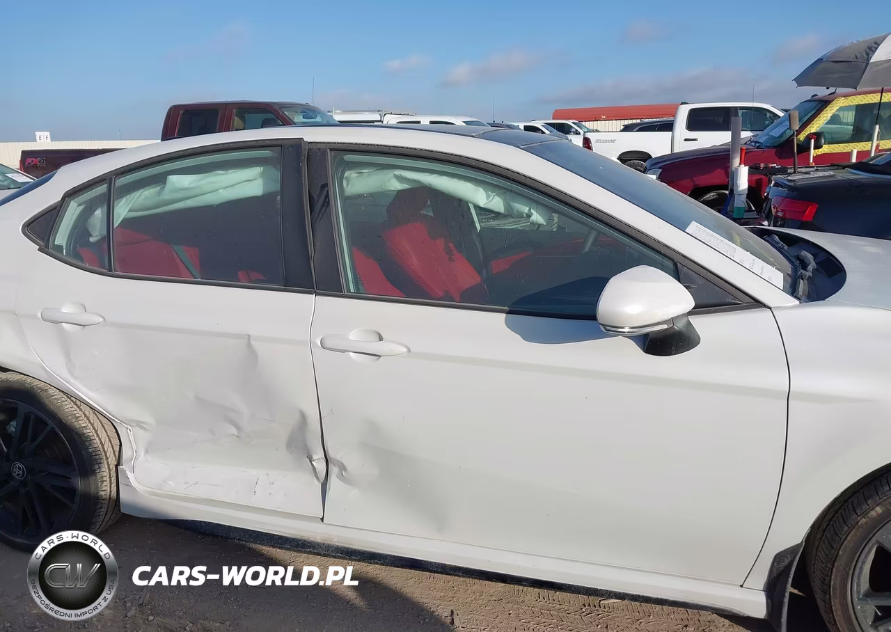 2025 Toyota Camry Xse VIN:4T1DAACKXSU208363 - 14