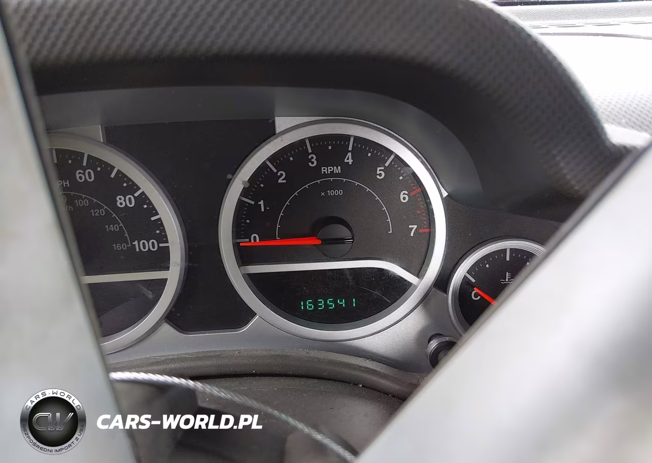 2010 Jeep Wrangler Sahara VIN:1J4AA5D19AL126062 - 16