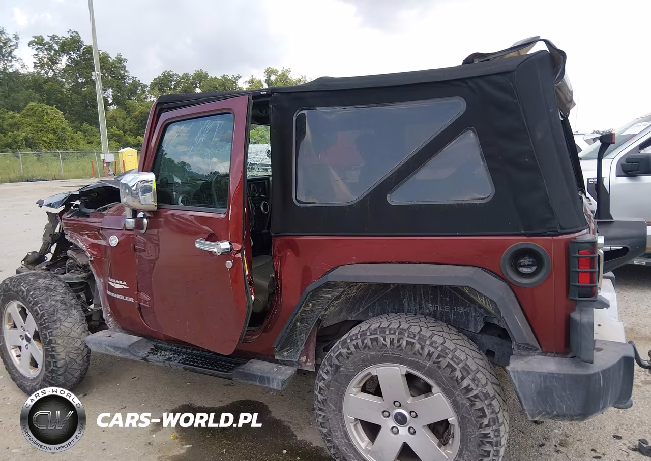 2010 Jeep Wrangler Sahara VIN:1J4AA5D19AL126062 - 6