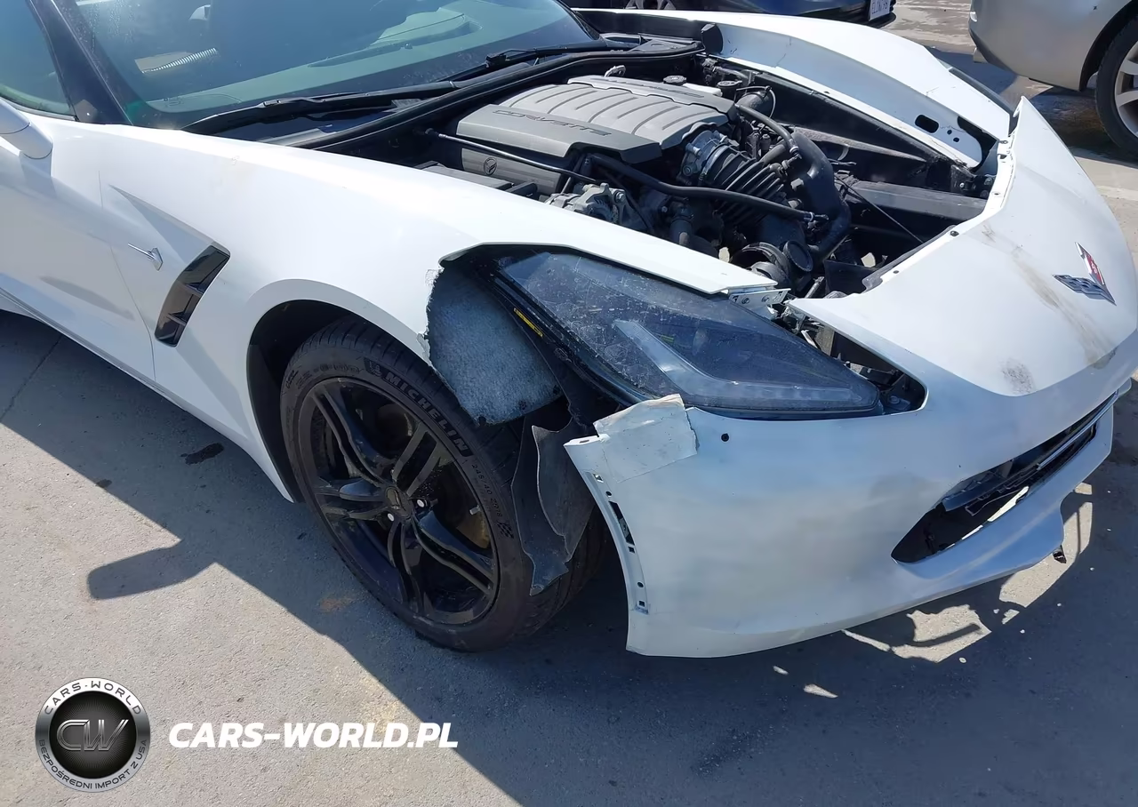 2016 Chevrolet Corvette Stingray VIN:1G1YB2D72G5125877 - 18