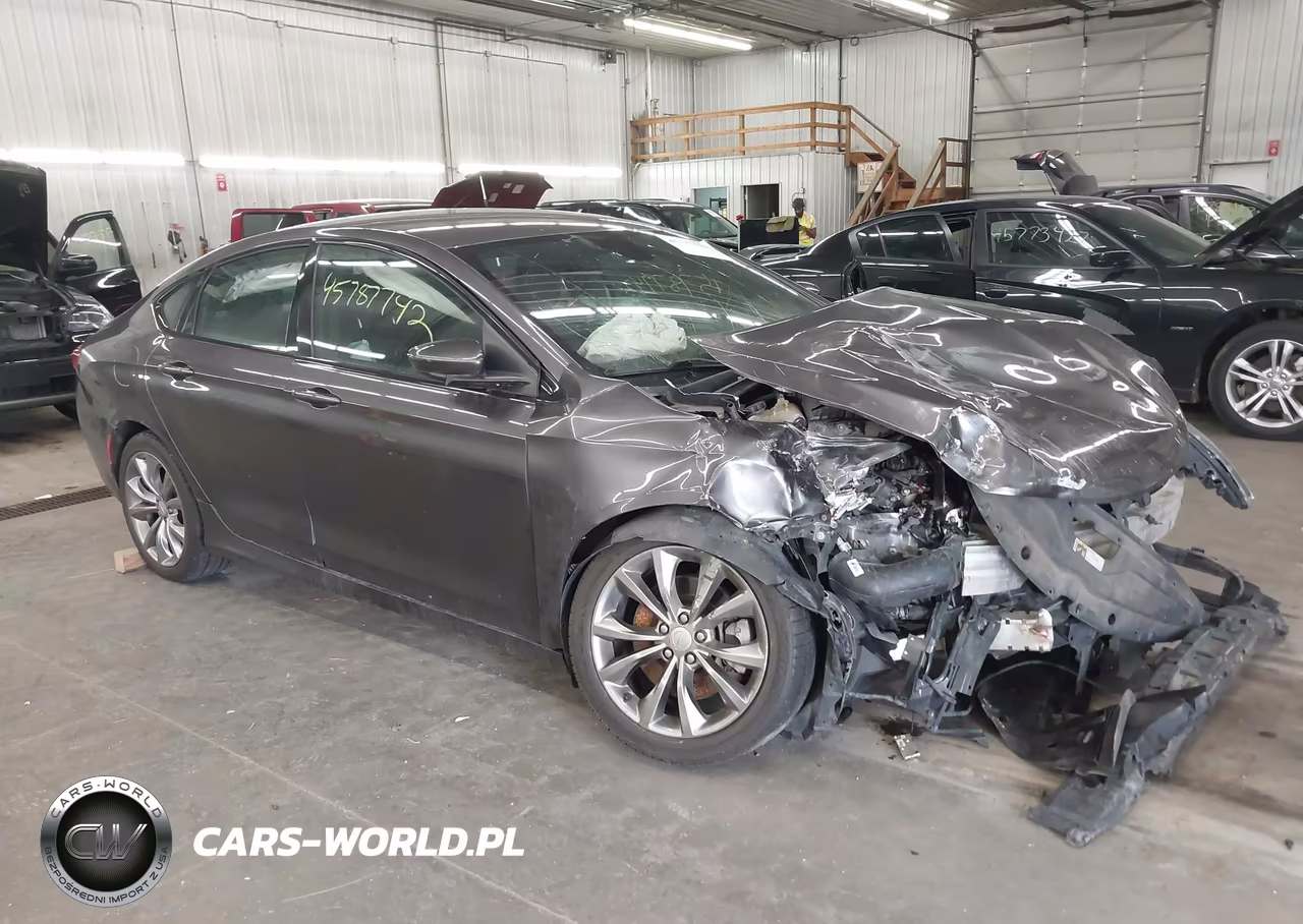 2015 Chrysler 200 S VIN:1C3CCCBG7FN620750 - 1