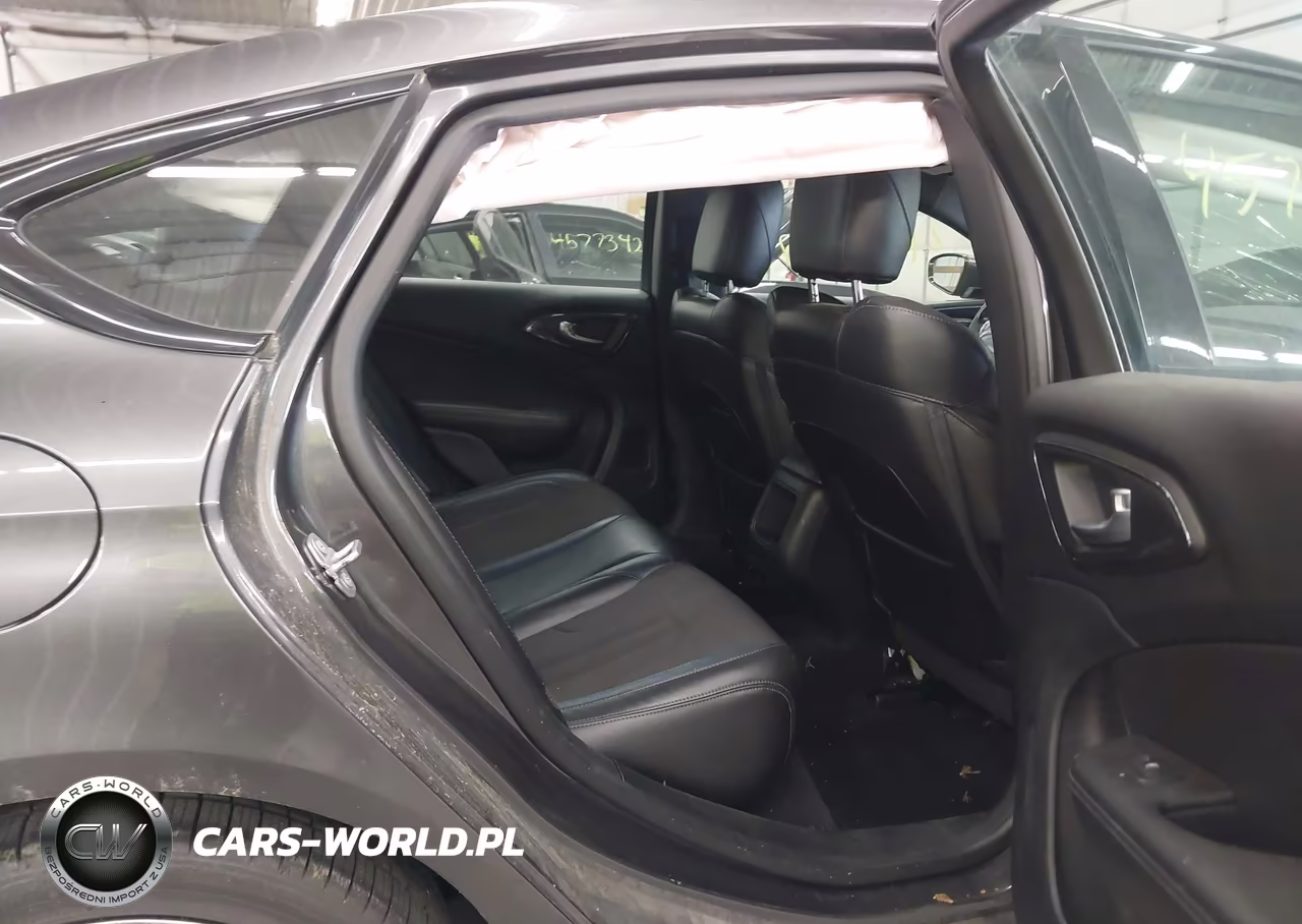 2015 Chrysler 200 S VIN:1C3CCCBG7FN620750 - 8