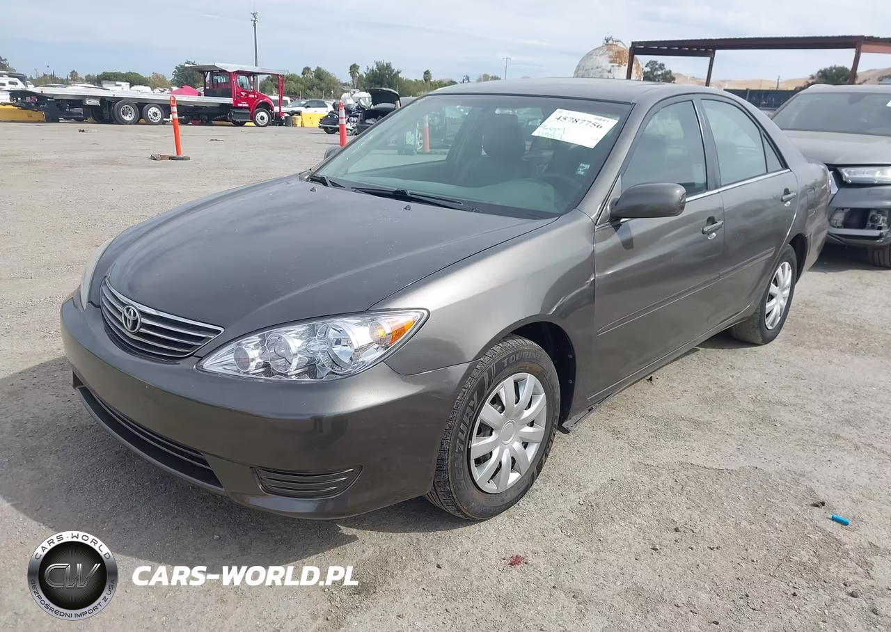 2005 Toyota Camry Le VIN:4T1BE32K75U527099 - 2