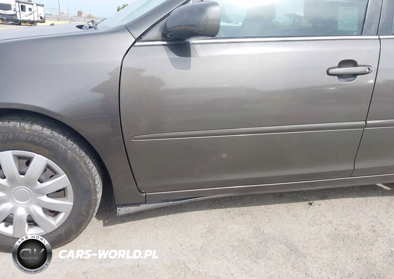 2005 Toyota Camry Le VIN:4T1BE32K75U527099 - 6